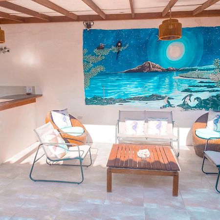 Hotel Coral Blanco With High Speed Internet Starlink And Galapagos Tour Operator 푸에르토빌라밀 외부 사진