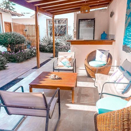 Hotel Coral Blanco With High Speed Internet Starlink And Galapagos Tour Operator 푸에르토빌라밀 외부 사진